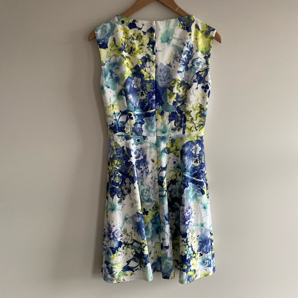 Tahari floral summer dress - Picture 3 of 3